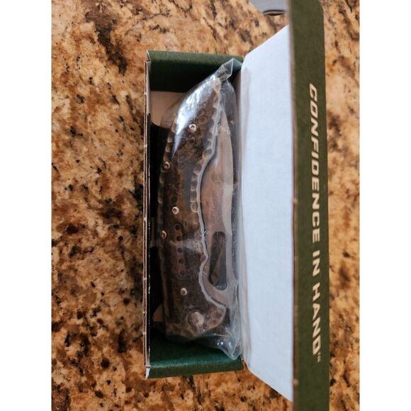 New CRKT Knife 4 Inch Blade Folding Lock Blade Beautiful Knife - Picture 1 of 5